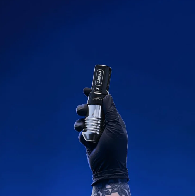 The Fourth Collection: Flux Max w/ 2 PowerBolt II - Limited Light Edition